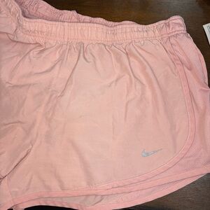 Nike Women’s Shorts XL Pink Dri Fit Athletic